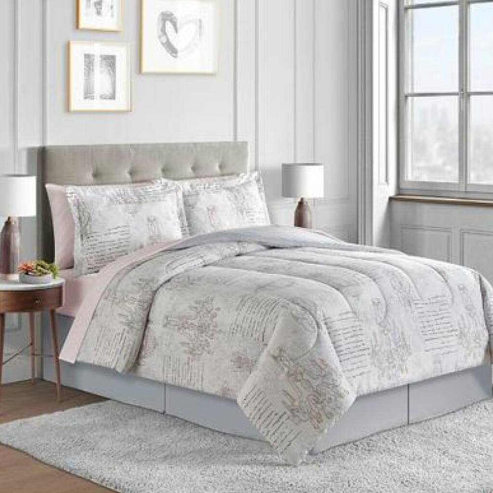 SunhamChandelier Reversible 8-Pc. Queen Comforter